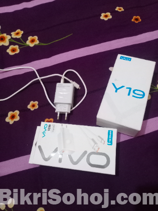 Vivo y19